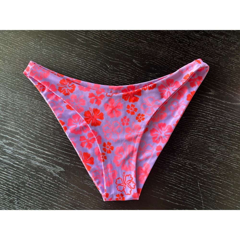 Kulani Kinis BOTTOM